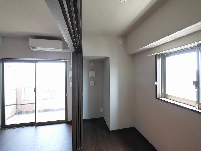 LA RIVIERE OKAMOTOⅡの洋室