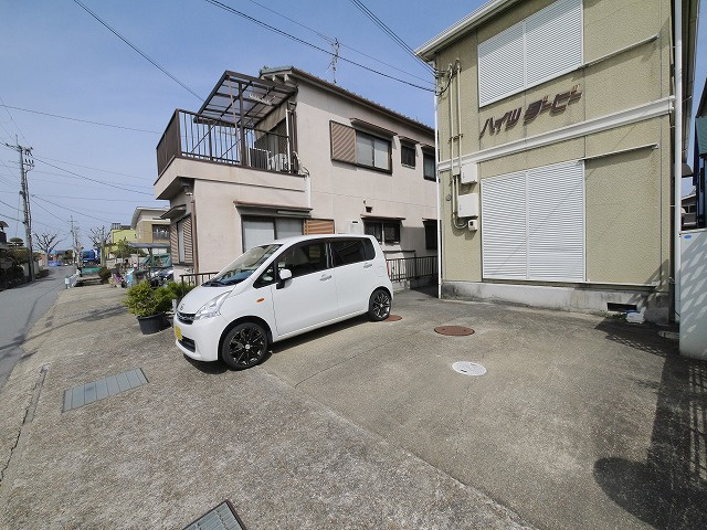 ハイツダービーの駐車場|カースペースがあります