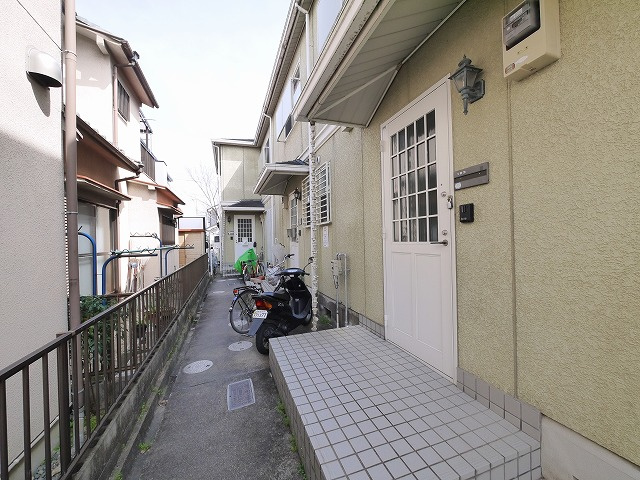ハイツダービーのその他共用部分|玄関前の様子です