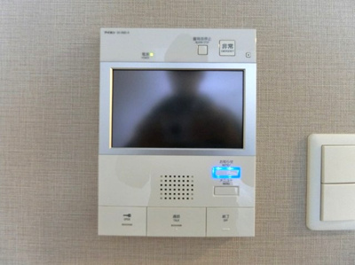【セキュリティ】 | LOC’S/ロックス相模大野A | 防犯対策に有効なカメラ付きインターホン！突然の来客にもバッチリ対応できちゃいます☆