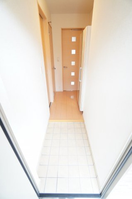 【玄関】 | クレア | ※同物件・反転タイプの写真です。
