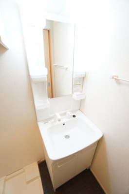 【独立洗面台】 | クレア | ※同物件・反転タイプの写真です。