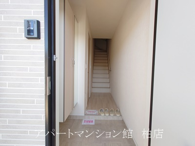 ルナ クレセンテ～Luna Crecente～の玄関