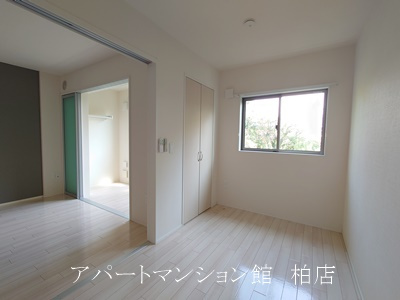 【子供部屋】 | ルナ クレセンテ～Luna Crecente～