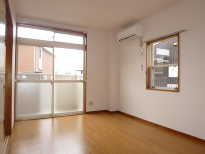 【居間・リビング】 | ニューシティ柳田Ａ | 洋室