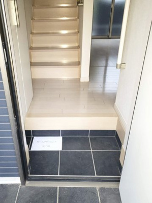 【玄関】 | カーザ・フィオーリ