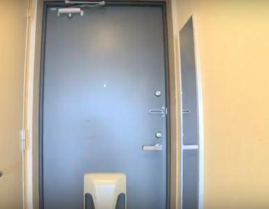 ビューコートＱＭの玄関