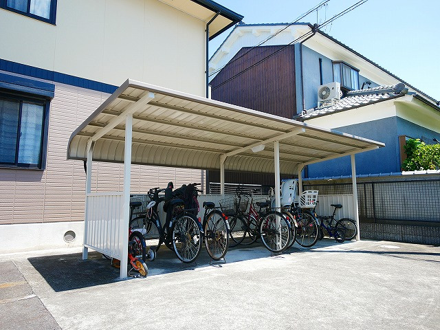 グランデージA棟のその他共用部分|自転車置き場