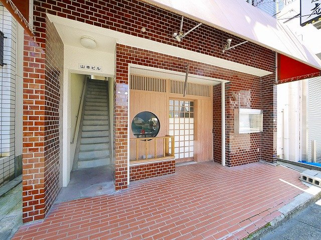 山本ビルの外観