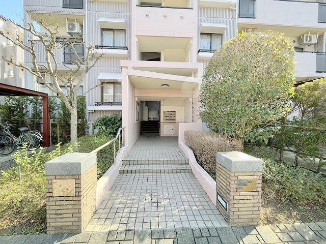 フレーシェルきよみ野6号棟のエントランス|共有部分です。