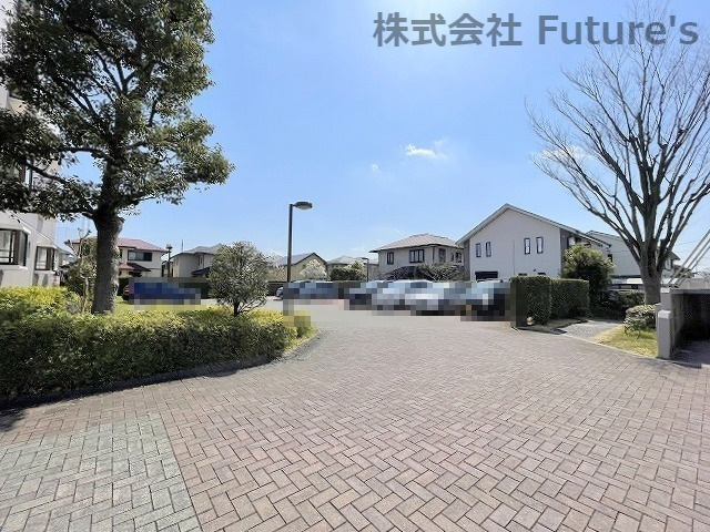 フレーシェルきよみ野6号棟の駐車場|敷地内駐車場になります。
