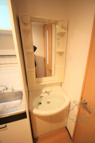 エイペックス天神橋Ⅰの独立洗面台