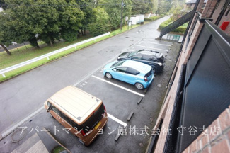 【駐車場】