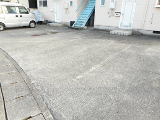 【駐車場】