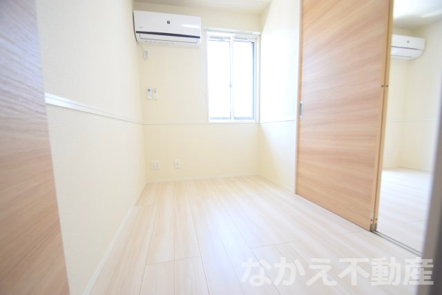 【寝室】 | 落ち着いた色調の寝室です