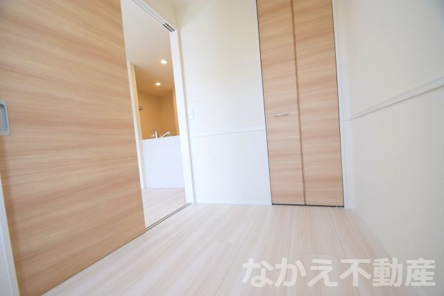 【寝室】 | 落ち着いた色調の寝室です