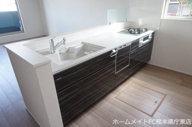 熊本市南区出仲間６丁目のアパートのキッチン