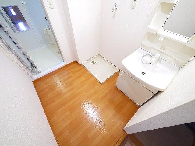 セジュールN IIの洗面所|忙しい朝には欠かせない洗面所です