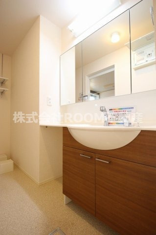 セジュールグレイスの独立洗面台|朝の支度にも助かる、独立の洗髪洗面化粧台