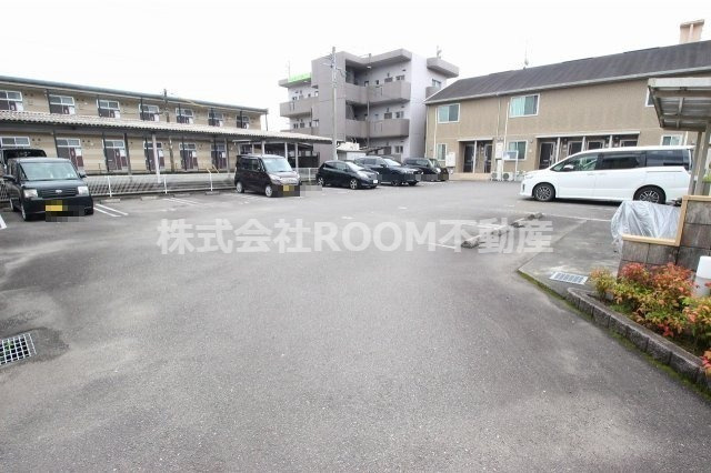 セジュールグレイスの駐車場|駐車場に車を止められます