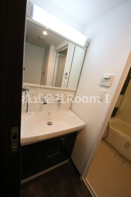 【独立洗面台】 | S-RESIDENCE淀屋橋 | 使いやすい独立洗面台です