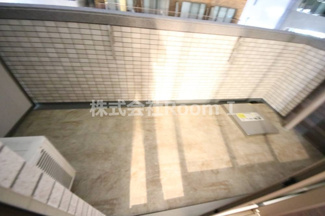 【バルコニー】 | S-RESIDENCE淀屋橋 | バルコニーからの眺めを楽しみながら食事をしませんか