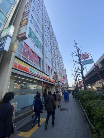 岩本町ビルの周辺