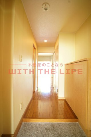 ザ・ライフ南久留米スタイル【10,000円キャッシュバック対象物件】の玄関|ゆったりとした玄関です