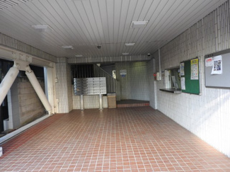 【エントランス】