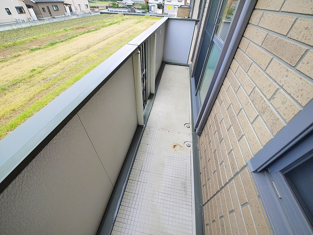 クレールボナールのバルコニー|バルコニー付きです