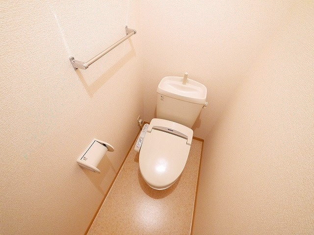 クレールボナールのトイレ|落ち着いたトイレです