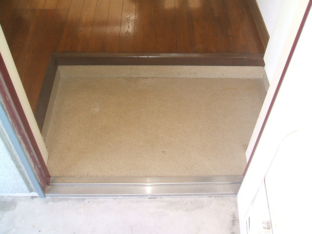 コスモハイツⅡ【10,000円キャッシュバック対象物件】の玄関