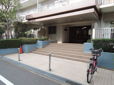 【エントランス】 | 洋伸大倉山マンション | エントランス部分です。