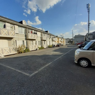 【駐車場】