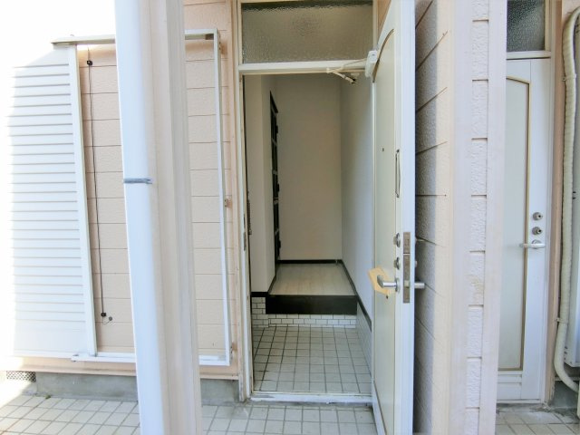 佐々木テラスハウスA棟の玄関