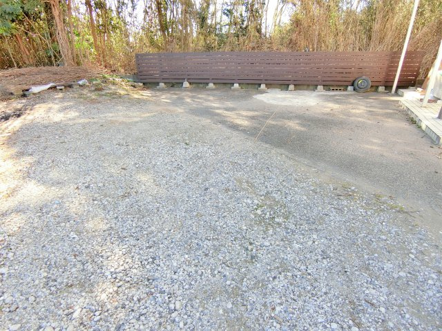 佐々木テラスハウスA棟の駐車場