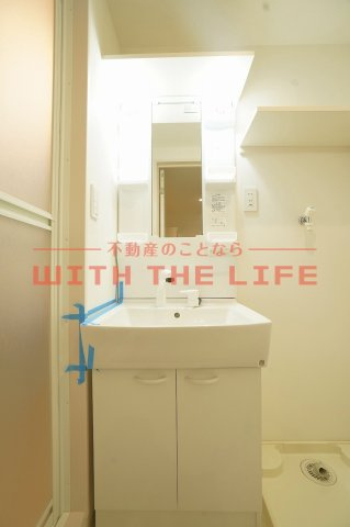 CB西久留米ラヴィドゥース【キャッシュバック対象物件】の独立洗面台|朝の支度にも助かる、独立の洗髪洗面化粧台