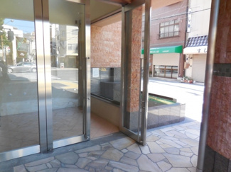 【その他共用部分】 | エステムコート神戸西Ⅲフロンタージュ | 高級感のある建物入口