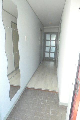ハイツプレール　の玄関