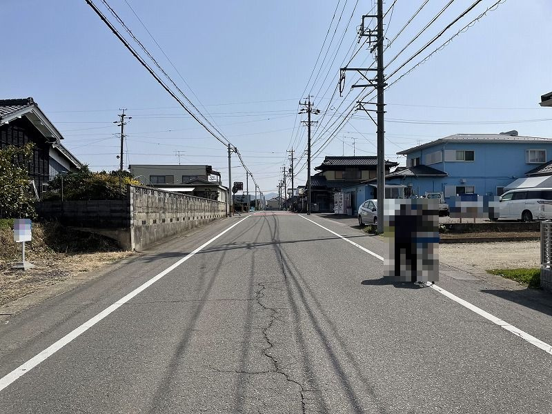 各務原市蘇原寺島町1丁目の前面道路含む現地写真