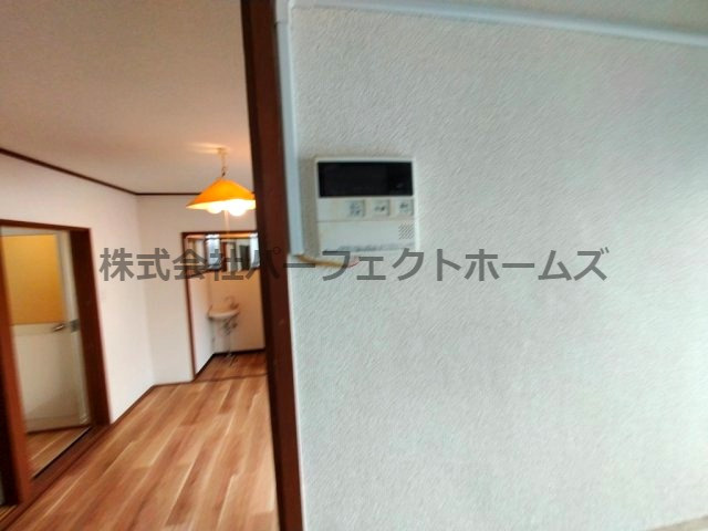 倉治2丁目テラスハウス　賃貸の設備|給湯リモコン！