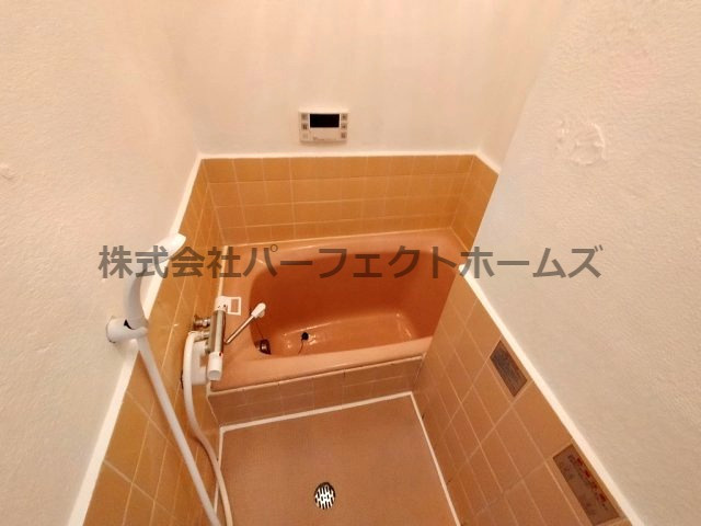 交野市倉治２丁目のテラスの浴室|落ち着いた空間のお風呂です