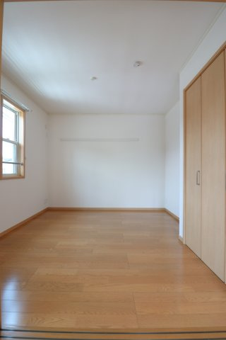 フローリッシュ日吉の寝室