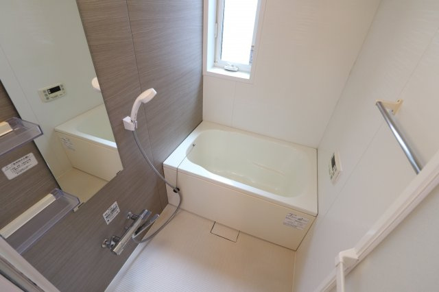 フローリッシュ日吉の浴室