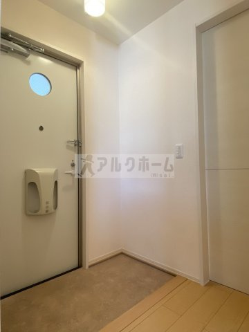 シャルマンAの玄関