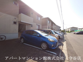 【駐車場】