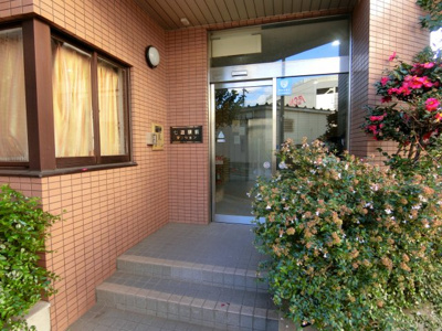 【エントランス】 | 七道駅前マンション