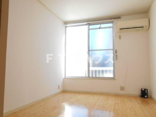 エステートならしのの内装