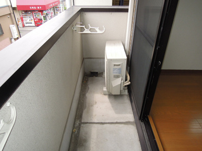 【バルコニー】 | チェリーハイツ宮町 | バルコニーからの眺めを楽しみながら食事をしませんか
