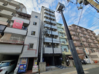 【外観】 | U-ro新大阪 | シンプルなデザインの外観です